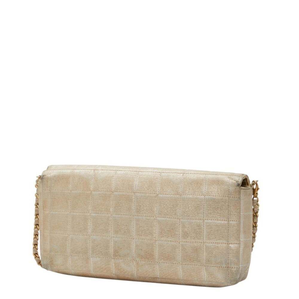 CHANEL Cream Leather Logo Shoulder Bag - Picture 2 of 14
